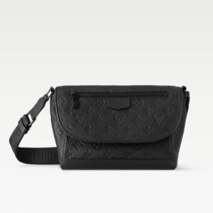 LOUIS VUITTON PULSE MESSENGER