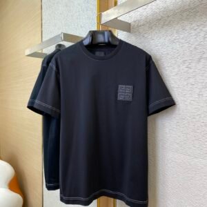 GIVENCHY T-SHIRT